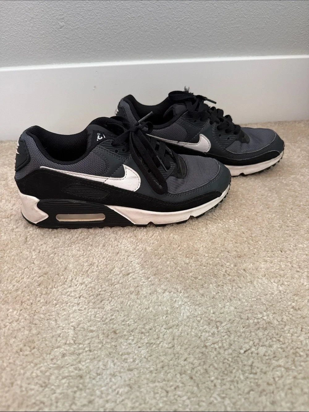 Nike gray and black Air Max sneakers with white Swoosh bits size 6